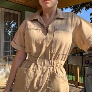 Super cute romper🖤🖤